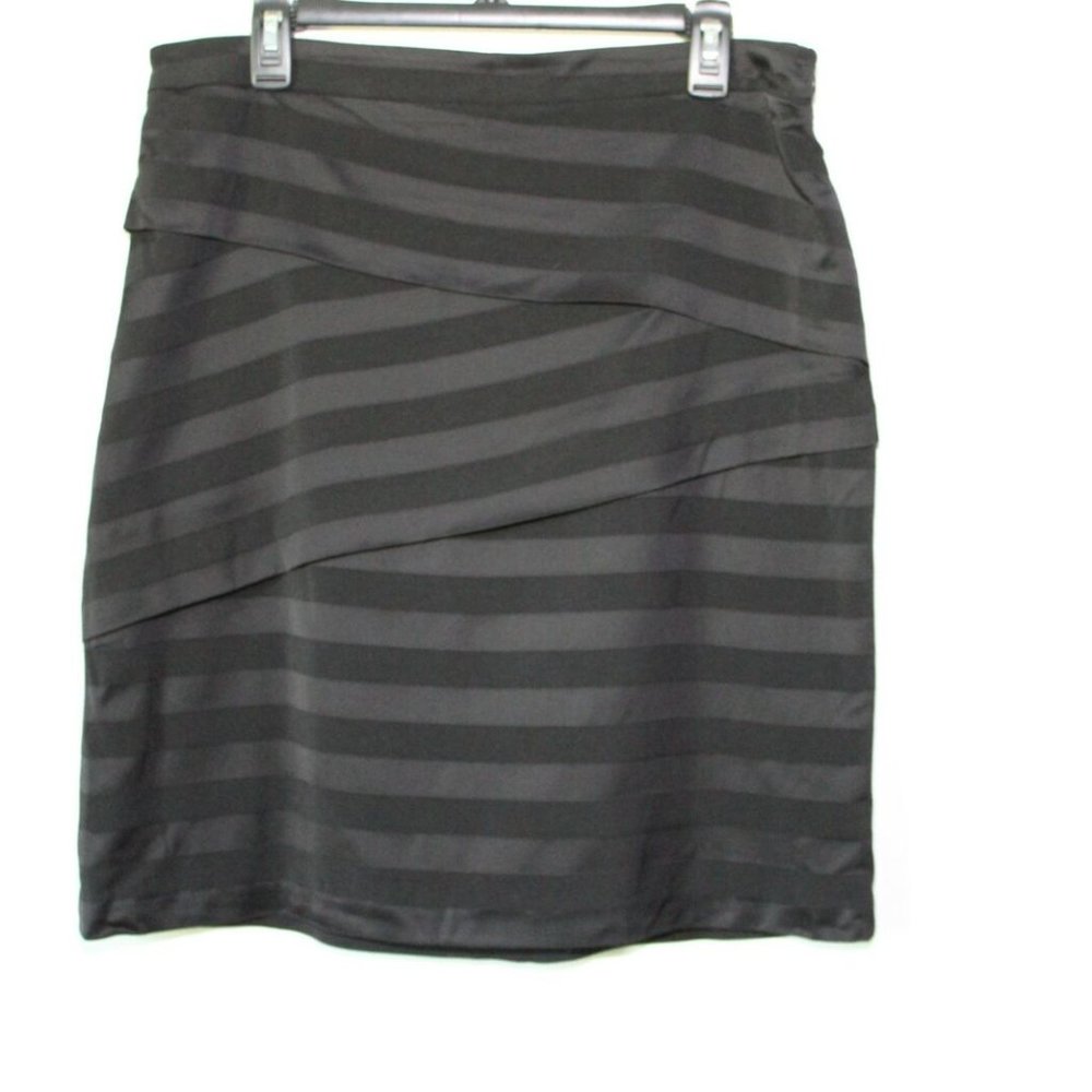 NWT J. McLaughlin Striped Nicola Layered Panel Pencil Skirt Black Size 12 H13124 - Picture 2 of 11